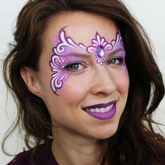 Face Painting Crown, Crown Face Painting, Face Painting Images, Princess Face Painting, Crown Tutorial, Adult Face Painting, Christmas Face Painting, Girl Face Painting, Face Painting Tutorials