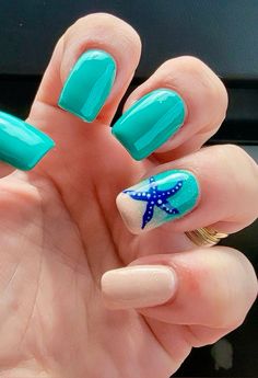 Beach Nails Turtle, Tropical Simple Nails, Kids Vacation Nails, Turquoise Beach Nails, Gel Beach Nail Designs, Sea Turtle Nails Design, Turquoise Nail Designs Summer, Summer Vacation Nails Beach Simple, Florida Nail Ideas