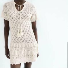 This Dress Is So Frickin Cute. It's Kinda Short But Not Too Short, Like Perfect Length. Can Also Be Used As A Swimsuit Coverup!!! So Fun And Flirty! Zara Limited Edition, Cream Mini Dress, Crochet Knit Dress, Zara Mini Dress, Playsuit Dress, Short Playsuit, Linen Mini Dress, Green Mini Dress, Black Velvet Dress