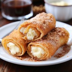 Delicious Keto Crispy Cinnamon Cream Cheese Roll-Ups Crispy Cinnamon Rolls, Keto Wraps, Keto Pie, Cream Cheese Roll Up, Awesome Desserts, Cinnamon Cream Cheese, Cheese Roll, Cream Cheese Rolls, Keto Cinnamon Rolls