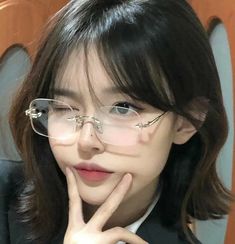 Short Layered Haircuts With Wispy Bangs, Bangs Reference Photo, Bangs Inspo, Hairstyle Reference, Korean Bangs, Fit School, Medium Long Haircuts, Kawaii Hair, Korean Haircut