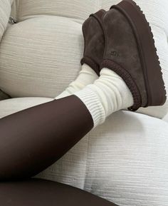 Ugg Style, Shoe Inspiration, Hijabi Girl, Shoe Inspo, Hot Shoes, Fall Shoes, Pretty Shoes, Fitness Inspo, Cute Shoes