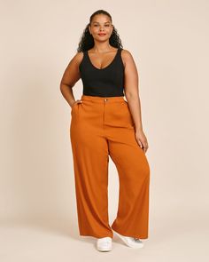 Plus Size Wide Leg Pants, Flattering Pants, Workwear Essentials, Look Plus Size, Casual Work Outfit, Plus Size Designers, Plus Size Pants, Feminine Dress, Luxury Shopping