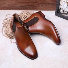 Upper Material: Genuine Leather Upper Leather Type: Cow Leather Insole Material: Full Grain Leather Lining Material: Genuine Leather Lining Leather Type: Cow Leather Outsole Material: Rubber Shaft Material: Genuine Leather Shaft Leather Type: Cow Leather Heel Height: Flat (≤1cm)