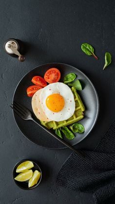 Egg,oil, salt. Food Flatlay, Huevos Fritos, A Healthy Breakfast, Food Menu Design, Food Photography Tips, Food Graphic Design