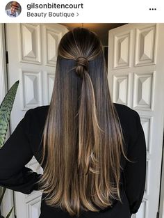 this is nice too! Even with bottom 3” cut off Bun Knot, Feminine Hairstyle, Half Up Half Down Bun, Down Bun, Cabelo Ombre Hair, Blonde Hair Goals, Straight Hair Cuts, Blonde Haircuts