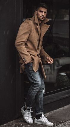 Italian Shop, Fashion Tips For Men, Spring Outfits Men, Men Photography, Jackets Men Fashion, Photography Poses For Men, Fashion Attire, Poses For Men, Shop Mens Clothing