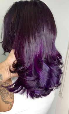 Hair Color Ideas For Brunettes Purple, Purple Ombre Hair Color For Brunettes, Coloured Tips Hair, Plum Ombre Hair, Purple Hair Color Ideas For Brunettes, Magenta And Purple Hair, Plum Black Hair, Hair Color Ideas Purple, Hair Color Violet