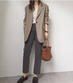 Style Parisienne, Casual Work Outfits, Blazer Outfits, Inspired Outfits, Work Outfits Women, Korean Street Fashion, Casual Style Outfits