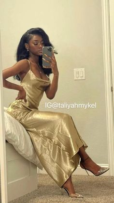 Gold Prom Dresses, Black Femininity, Prom Dress Inspiration, Homecoming Dresses Black, Different Dresses, Dresses Short, Prom Party Dresses, Evening Party, Silk Dress