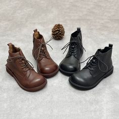 Boots Uk, Zipper Boots, Martin Boots, Bag Dress, Leather Zipper, Mode Outfits, Black Ankle Boots, Low Heels, The Streets