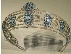 "Handmade Tiaras/Crown Diamond Weight -- 15.25ct Diamonds --American Diamond (zircon) Diamond shape -- Round Gemstone-- Aquamarine (Lab Created) Gemstone Weight -- 65.78ct Metal -- Sterling Silver Silver Purity --92.5% Silver Wt. -- 79.600gm Tiaras Length -- 18inch) Tiaras Finishing white/gold Listing is For One (1) Piece These items are handmade, All are designed and handmade me and team with precision, Perfect craftsmanship and strong interest! We are continuously adding new products in our st Royal Crowns, Royal Tiaras, Diamond Tiara, Silver Crown, Aquamarine Jewelry, Grand Palais, Royal Jewels, 판타지 아트, Royal Jewelry