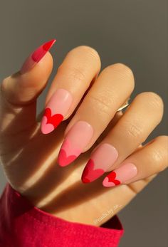 All I did was round up the best trendy Valentine's Day acrylic nails to help you. We're showing off some lovely Valentine's Day nails art. Heart Nail Designs, February Nails, Valentine Nails, Makijaż Smokey Eye, Nail Swag, Heart Nails, Dream Nails, Funky Nails, Pretty Acrylic Nails