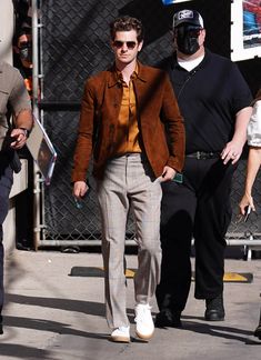 Best-dressed men of the week, from Austin Butler to Jay-Z | British GQ Mens Dress Outfits, John Boyega, Classy Outfits Men, Best Dressed Man, Fashion Moments, Movies Outfit, Brown Outfit, Austin Butler, Andrew Garfield