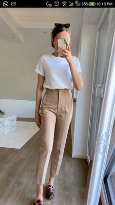 Cat Kiss, Flamboyant Gamine, A Outfit, Look Office, Casual Work Outfits Women, Classic Style Outfits, Business Outfits Women, Business Casual Outfits For Work, Causal Outfits