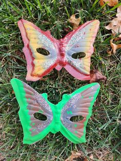 Pair of halloween face masks in good condition. No longer have their back string. Cool masks and great display item. 7x5.5 *See pictures for item detail. *This is a used and found item *No refunds or exchanges.  *Please contact us if there are any problems with your order.  *Item maybe shipped in reused packaging ♻️ Halloween Face Masks, Go Go Dancer, Reused Packaging, Gogo Dancer, Halloween Face Mask, Face Mask Set, Cool Masks, Butterfly Fairy, Vintage Halloween