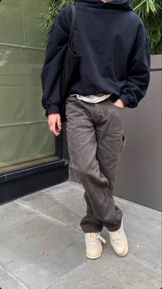 Streetwear Fashion Masculine, Functional Mens Fashion, Mens Earth Tone Outfits Casual, Plain Outfits Men, Men’s Fashion Vintage, Masc Winter Fashion, Skatewear Men, Black Chinos Men Outfits, Men’s Streetwear Outfits