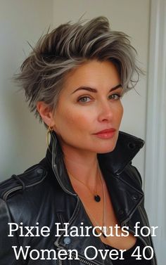 Cute Pixie Haircuts - Trendy Hairstyles - Pixie Haircut - Short Haircut Girl Short Hair For Thinner Hair, Short Haircut Girl, Short Hair Over 40, Haircut Girl, Cute Pixie Haircuts, Brunette Pixie, Haircuts For Women Over 40, Pixie Haircuts For Women, Pixie Haircut Ideas