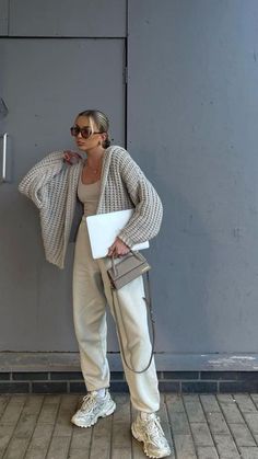 Loungewear Outfits, Pastel Outfit, Neue Outfits, Paris Outfits, Health Knowledge, Looks Street Style