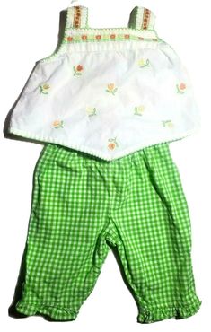 Vintage 1990s Baby Girls Green white checkered embroidered flowers Pant Outfit set. Freshly washed. Recreate your baby photo from the 90s with your little one in the same outfit! TRUE VINTAGE There are alot of faint spots on the back of the top and on front shoulder, see pictures. Overall good 30 year old vintage condition. Ships Usps first class. Vintage Baby Girl Outfits, Early 2000s Baby Clothes, Thrifted Baby Outfits, Vintage Baby Clothes 90s, Vintage Toddler Outfits, Colorful Baby Clothes, Vintage Baby Outfits, 90s Baby Clothes, Flower Pants Outfit