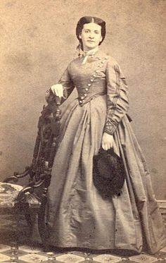 1860s Day Dress, 1860s Dresses, 19th Century Women, 1860 Fashion, 19th Century Clothing, Victorian Photos, Victorian Costume, Victorian Clothing