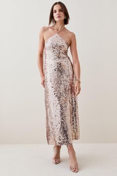 Adorned With An Array Of Sequins, This Halterneck Dress Exudes Glamour.Style: Maxi Dressdesign: Plainfabric: Wovenlength: Maxineckline: Halternecksleeve Length: Strappy Latest Maxi Dresses, Maxi Dress Collection, Glamour Style, Halterneck Dress, Karen Millen, Dress Pink, Fashion Face, Sequin Dress, Dress Collection