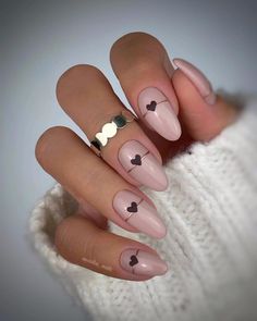 25+ Stylish and Simple Nail Art Designs Ideas You Must Try Дизайнерские ногти, Красивые Heart Nail Designs, Milky Nails, Super Cute Nails, Heart Nail Art, Girly Acrylic Nails, Makijaż Smokey Eye, Simple Nail