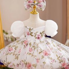 Brand New Never Worn. Beautiful Floral Dress For 1 Year Old Toddler Prom Dresses, Organza Flower Girl Dress, Birthday Princess Dress, Tea Length Tulle, Toddler Party Dress, Toddler Flower Girl Dresses, 파티 드레스, Tulle Flower Girl, White Flower Girl Dresses