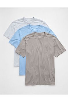 3-pack/Super soft cotton jersey/Crew neck/Short sleeves/Straight hem/This shirt is Real Good: Made with the planet in mind & a promise to continue to do better. American Crew Neck Pre-shrunk T-shirt, Relaxed Fit Faded Crew Neck T-shirt, Affordable Men's Crew Neck T-shirt, Everyday Cotton Raglan Sleeve T-shirt, Gradient Cotton Crew Neck T-shirt, White Jeans Men, Athletic Fit Jeans, Dream Jeans, Medium Wash Jeans