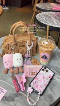 Girly Stuff Aesthetic, Pink Stuff Girly, Wishlist Pink, Pink Friends, Friends Tiktok, Pink Vibe, Pink Lifestyle, Dr Shoes