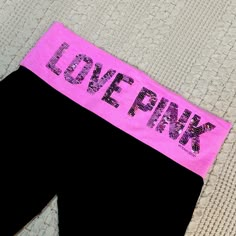 Vs Pink Yoga Leggings -Cropped Pink & Black With Large Sequin Detail On Back Band Brand New Condition! Nwot (Never Worn, Just Folded & Stored) Vs Pink Y2k, Pink Victoria Secret Clothes, Baby Phat 2000s, Expensive Wishlist, Vs Pink Outfit, Thrift Board, Vs Pink Nation, Cropped Pink, Trashy Outfits