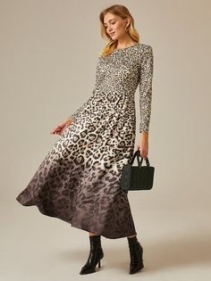 Inexpensive Dresses, Dress Name, Fitted Maxi Dress, Fashion Catalogue, Stylish Clothes For Women, Dress Maxi, Trendy Clothes For Women