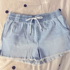 Adorable Kendall & Kylie Jean Jogger Shorts With Drawstring And Frayed Hem. New Without Tags. Size M. Wrap Skort, Corduroy Shorts, High Rise Denim Shorts, Distressed Jean Shorts, Blue Denim Shorts, Jogger Shorts, Kendall Kylie, Kendall + Kylie, High Rise Denim