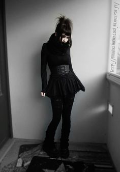 Dark Beauty Fashion, Pixie Skirt, Casual Goth, Dark Mori, Tokyo Street Fashion, Hipster Grunge