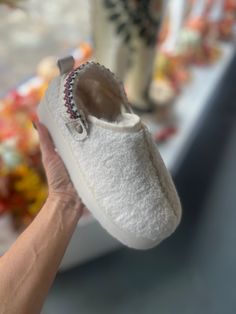 Stay stylish and cozy with the Matisse Storm Clog in ivory. This versatile clog features a fabric and faux fur upper, a warm faux-fur lining, a 1.5" platform, and a sturdy rubber sole for all day comfort. Comfortable Clogs With Faux Fur Lining, White Round Toe Clogs For Winter, Comfortable White Winter Clogs, Chestnut, Clogs, Rubber Sole, Faux Fur, Thing 1, Fabric