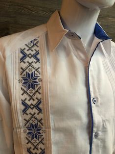 Blue Cross Stitch, Wedding Fiesta, Merida Yucatan Mexico, Outfits Bonitos, Cuban Shirts, Gents Kurta Design, Top Embroidery, Gents Kurta, Men Kurta