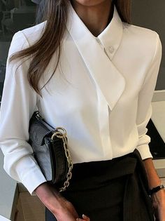 White Formal Shirts For Women, Ladies Fashion Dresses, Office Shirts, Detail Couture, Stylish Blouse, Moda Vintage, Work Attire