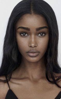 Small Nose Black Women, Black Nose Job, Black Rhinoplasty, Nose Job Black Women, Dark Skin Light Eyes, Black Model Woman, Hot Hairstyles, Oblong Face Shape