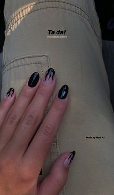 Black With Leopard Nails, Basic Short Nails Simple, Short Nail Designs Alt, Black Gel Nails Short Art Designs, Short Goth Nails Grunge, Short Gel Nails Black, Rock Nails Designs, Rock Concert Nail Ideas, Gothic Nails Short