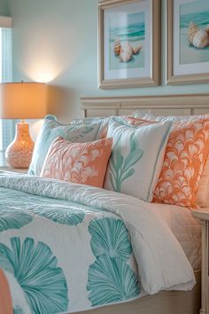 A teen room with seashell accents, soft blue and coral decor, and light beachy furniture. Coral Beach Bedroom, Surfboard Shelves, Teen Beach Room, Surfing Room, Coastal Kids Bedroom, Surfer Bedroom, Beach Style Bedroom, Beach Room Decor, Summer Beach House