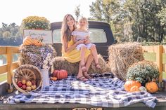 Harvest Fest, Picture Props, Fall Mini Sessions, Pumpkin Photos, Newborn Lifestyle Session, Fall Mini, Newborn Lifestyle, Trunk Or Treat