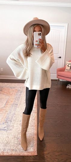 12 Winter Outfit Ideas with Leggings » Lady Decluttered Outfits Leggins, Pant Outfits, Leather Outfits, School Looks