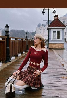 Brand: other/other Applicable age: 18-24 years old Size: S M L Pattern: other/other style: street Street: Europe and America Waist type: natural waist Color classification: wine red dark green Item No.: BZ22D828-1SK Skirt type: pleated skirt Year Season: Winter 2022 Skirt length: short skirt Profile: Type A Material composition: polyester fiber 80% viscose fiber (viscose fiber) 20% Trendy Winter School Skirt, Trendy Winter Skirt For School, Winter School Pleated Skirt, Trendy Red Winter Skirt, Red Mini Skirt For School In Winter, Red Casual Mini Skirt For Winter, Red Pleated Skirt For Fall, Retro Red Skirt For Fall, Casual Burgundy Skirt For Fall