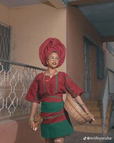 Oleku ~ Gele ~ Yoruba Fashion ~ Asooke fabrics ~ Yoruba Women Creative Photoshoot Ideas, Naija Fashion, Aso Oke, Nigerian Wedding, Body Skin Care Routine, Wedding Photoshoot