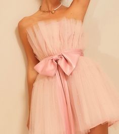 Gorgeous dress featuring tulle, pearls, and big bow in the front. Perfect for party dress! Short Frock Dresses, Pink Tulle Dress, Short Frock, Pink Party Dresses, Frock Dress, Party Dress Short, Pink Tulle, Big Bows, Tulle Dress