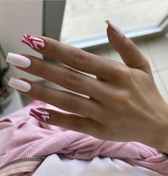 Pedicure Services, Acrylic Nail Designs Classy, Coffin Nails Ombre, Retro Nails, Wow Nails, Hot Pink Nails, Simple Acrylic Nails, Casual Nails, Pink Acrylic Nails