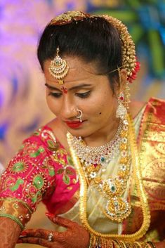 Beautiful Bridal Jewelry, Wedding Blouse Designs, Wedding Blouse, South Indian Bride, Gold Collection, Gold Jewelry Fashion