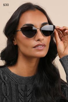 Take in the scene knowing you've got the coolest vibe in the Dime Fairfax Gunmetal Cat Eye Sunglasses! These instantly iconic shades are ready to impress with gunmetal grey-toned frames and upturned, cat-eye lenses. Slender arms with logos at ends complete the look. Frames Measure. 5. 75" Wide. Arms Measure. 5. 5" Long. Imported. Lulus | Fairfax Gunmetal Cat Eye Sunglasses. Silver Cat Eye Sunglasses With Metal Frame, Silver Tinted Cat Eye Sunglasses, Silver Cat Eye Sunglasses With Gradient Lenses, Trendy Silver Cat Eye Sunglasses, Spring Metal Sunglasses With Mirrored Lenses, Slender Arms, Eye Lenses, Gunmetal Grey, The Scene