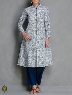 C Cute Kurti Design, Cute Kurti, Women Books, Ethnic Kurti, Kurta Patterns, Churidar Designs, Designer Kurti Patterns, Kurti Designs Latest