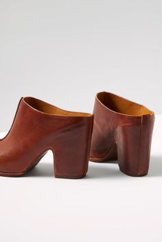 A leather-covered heel offers a streamlined look in this chic brown clog. With the signature comfort of the Kork-Ease brand, you'll be wearing these with everything from dresses to denim. | KORK EASE Women's Sagano Clog, Size 7, Brown Clogs Outfit, Brown Clogs, Fall Closet, Clog Heels, Brand Style Guide, Sock Shop, Shoe Size Conversion, Fall Shopping, Work Fashion